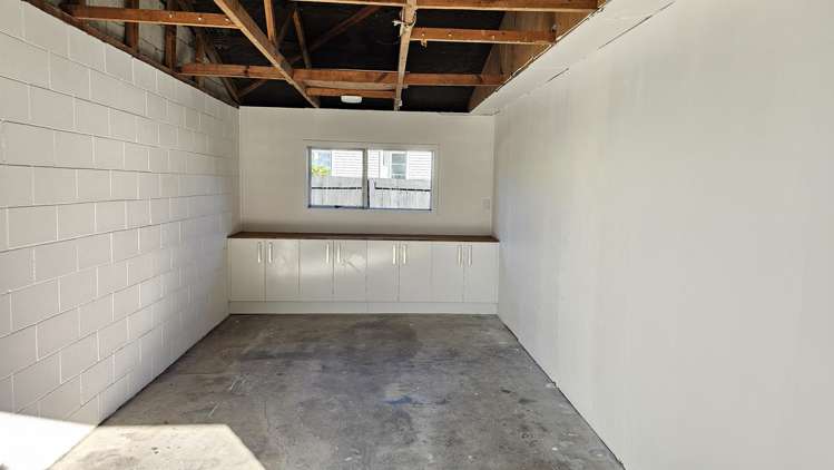 1/29 Garelja Road Henderson_13