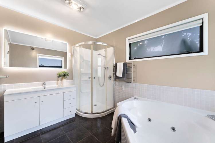 55 Meadowvale Avenue Forrest Hill_20