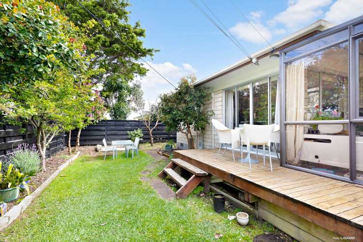 1/37 Eversleigh Road Belmont_11