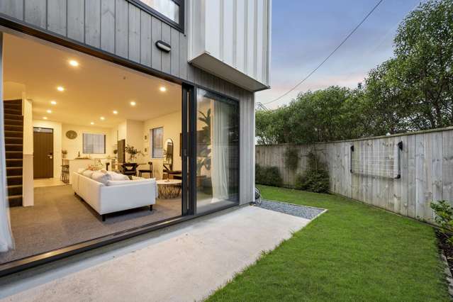 8-50 Friend Street Karori_2