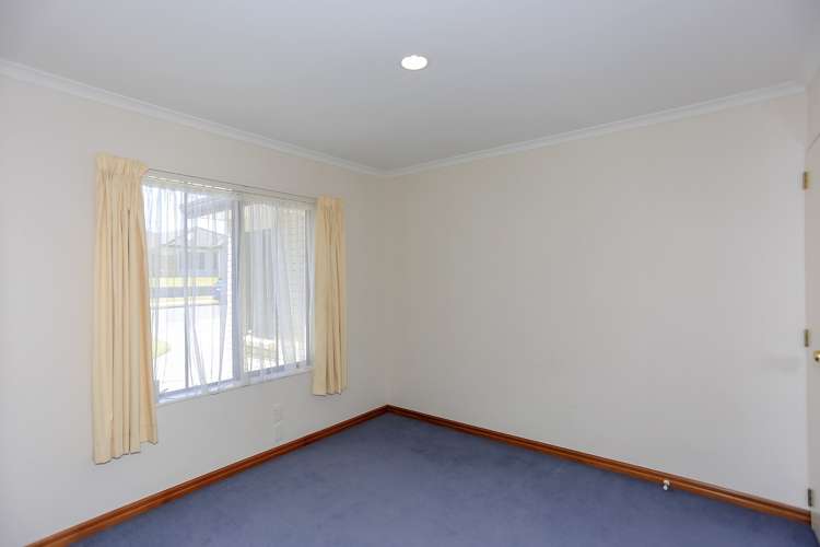 24 Brackenburn Drive Ohauiti_11