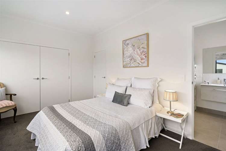 5 Frank Gill Road Hobsonville_13