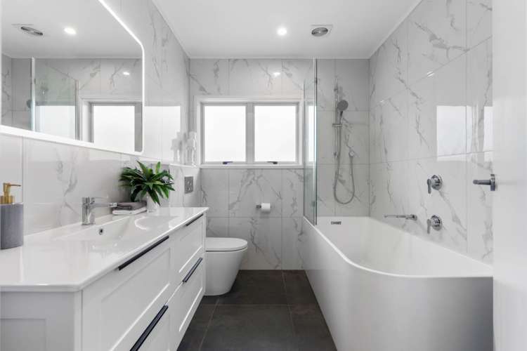 11 Theodora Place Mairangi Bay_14