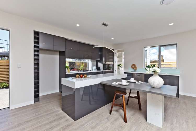 93 Colonial Drive Silverdale_4