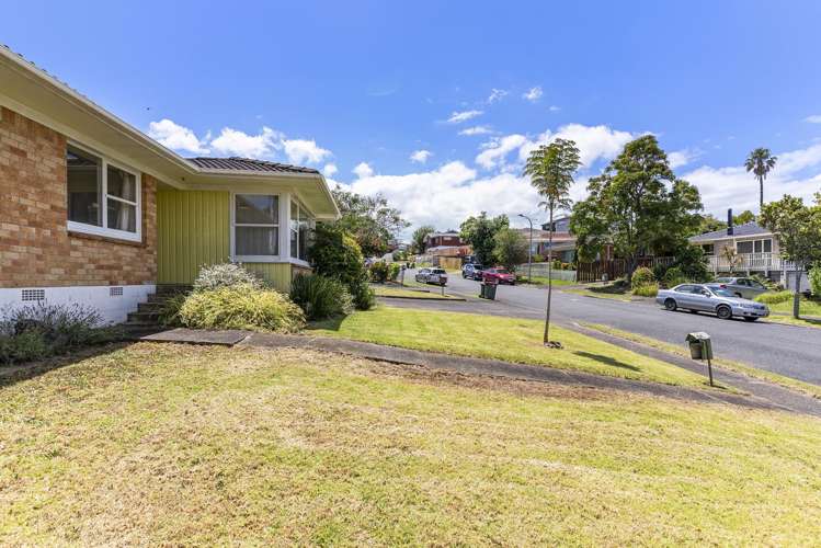 1/15 Rotoiti Avenue Pakuranga Heights_28