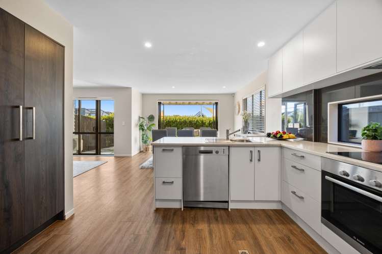 21 Irving Place Hobsonville_5