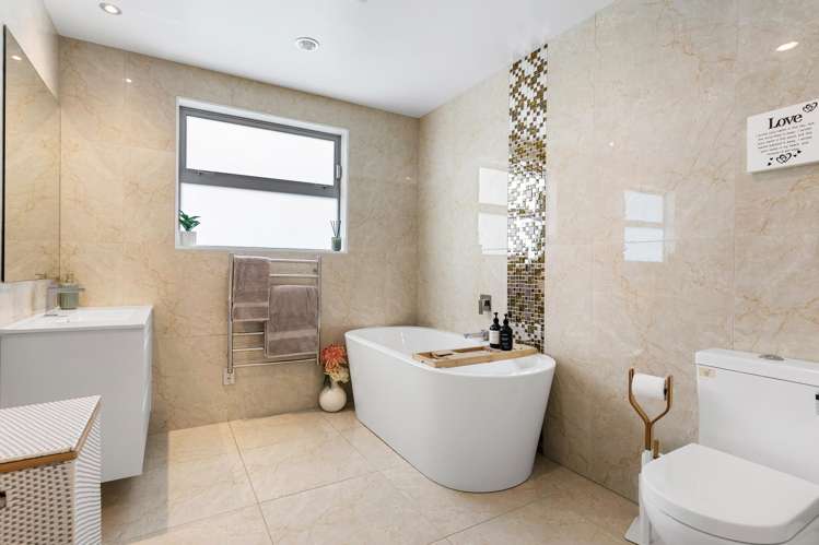 17a Limmer Place Browns Bay_13