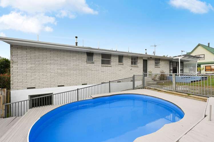 42 Hazelwood Avenue Dinsdale_10