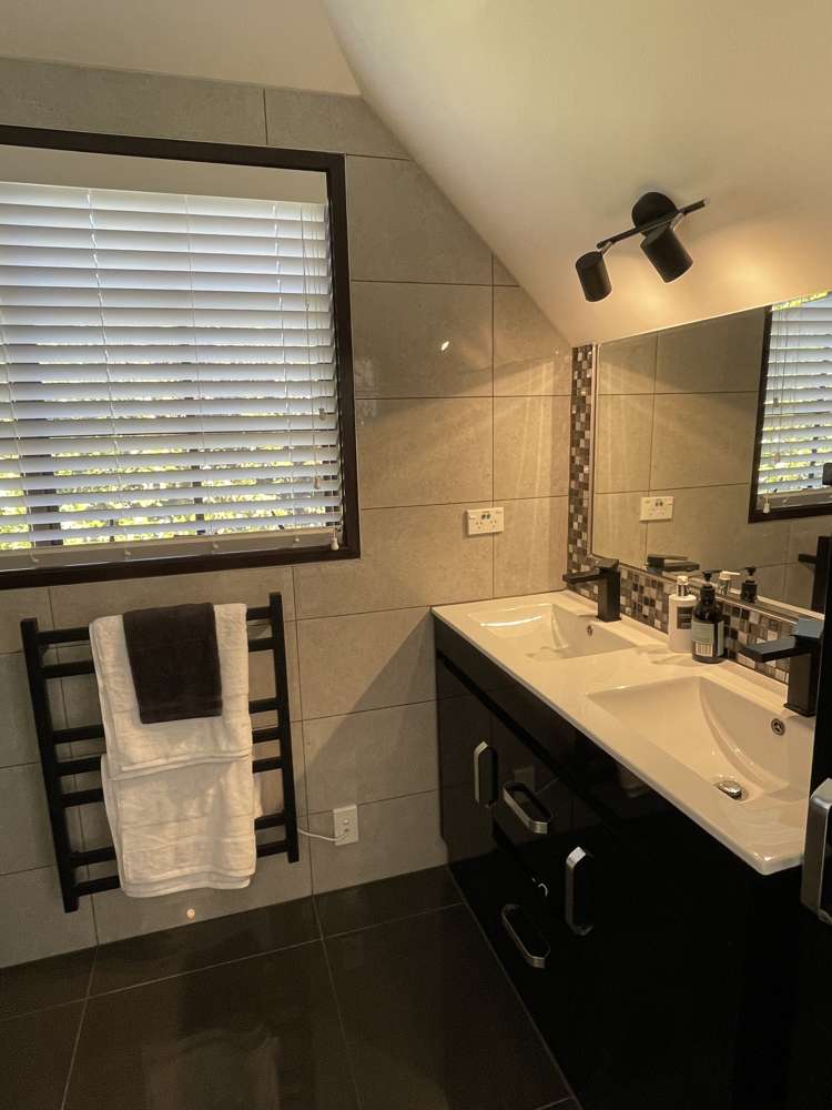 5a Paparoa Road Cockle Bay_12