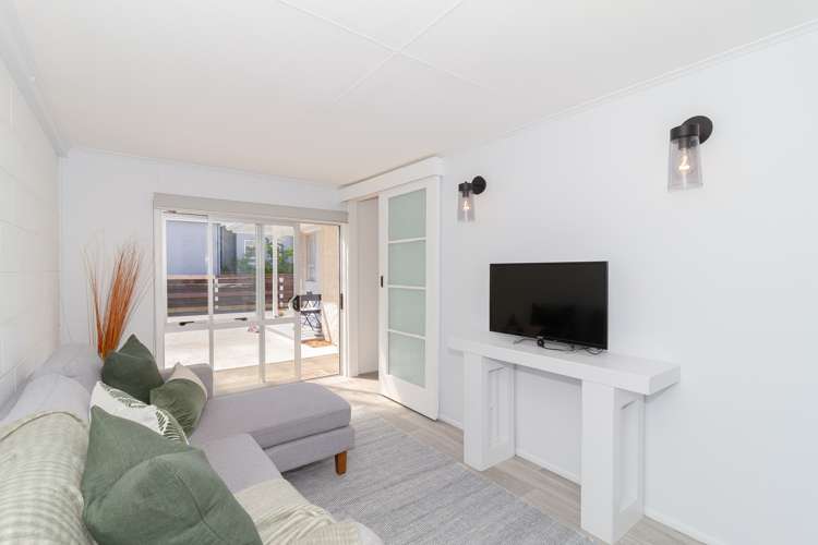 2/141 Kennedy Road Marewa_9