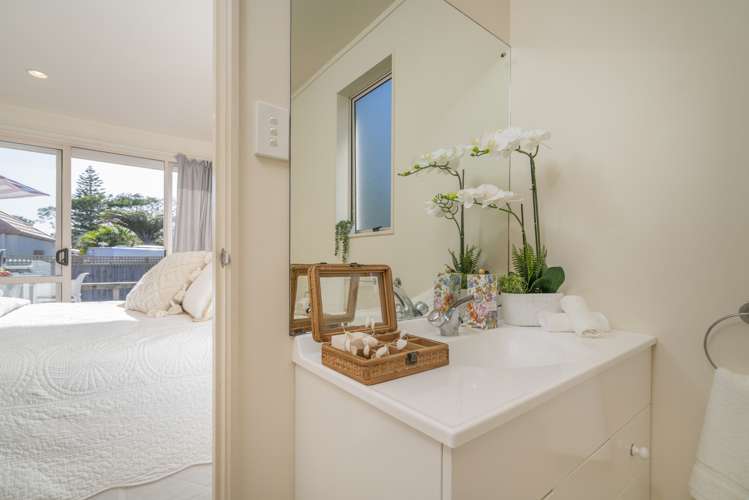 37 Hahei Beach Road Hahei_15