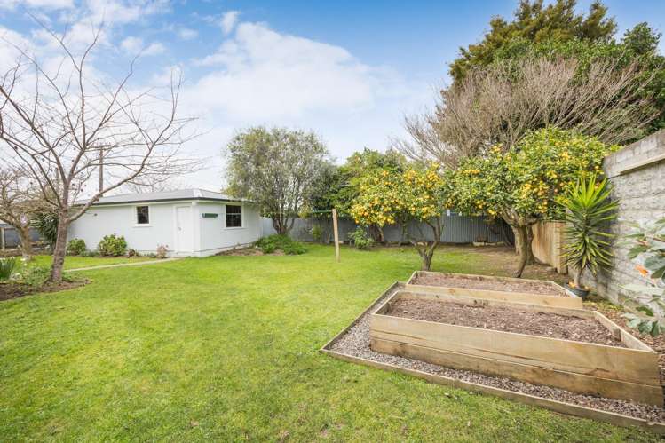 11 Churchill Avenue Feilding_11