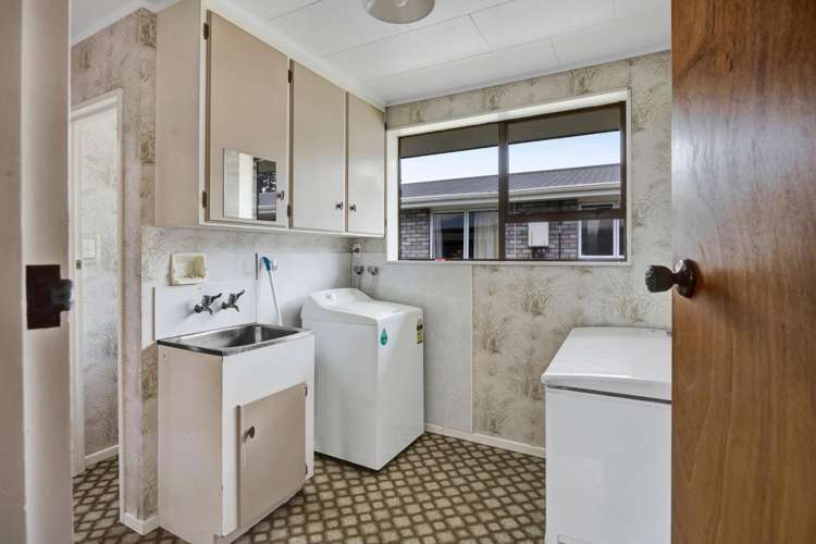 13 Flint Road West Stratford_18