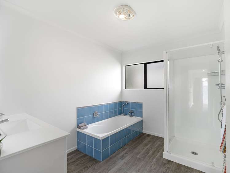 29 Gledstane Road Stanmore Bay_16