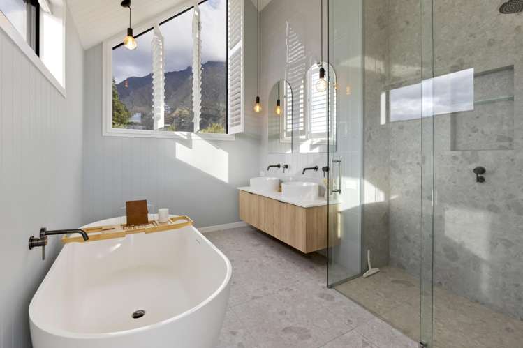 4 McKellar Drive Jacks Point_15