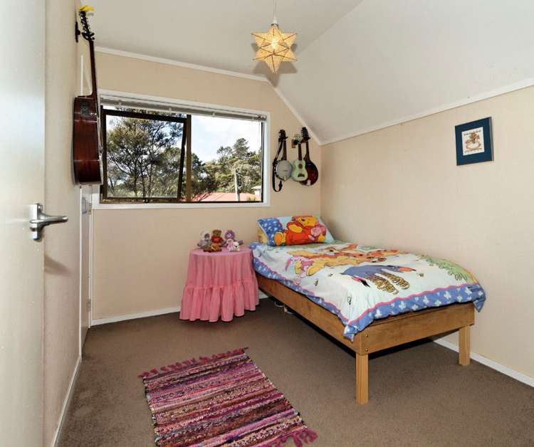 58 Woodfern Crescent Titirangi_10