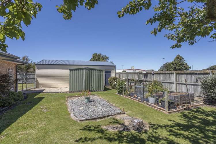 31 North Terrace Darfield_25
