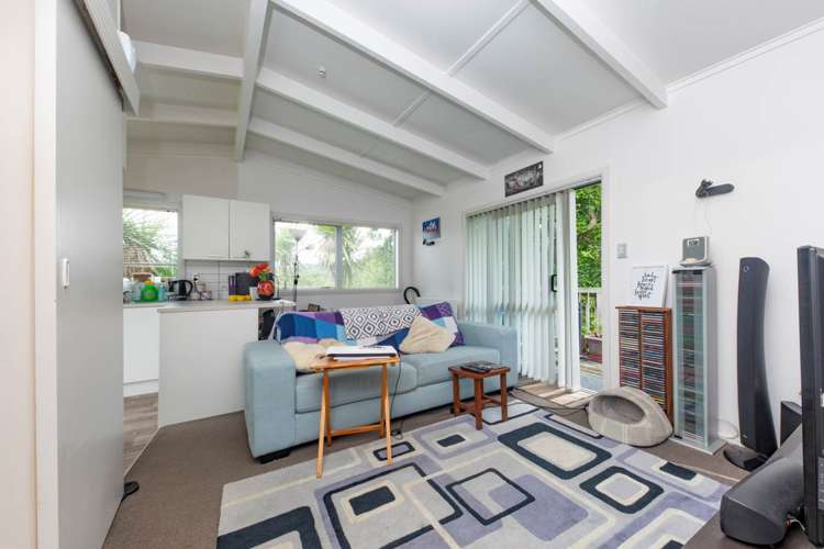 12 Nandana Drive Glen Eden_14