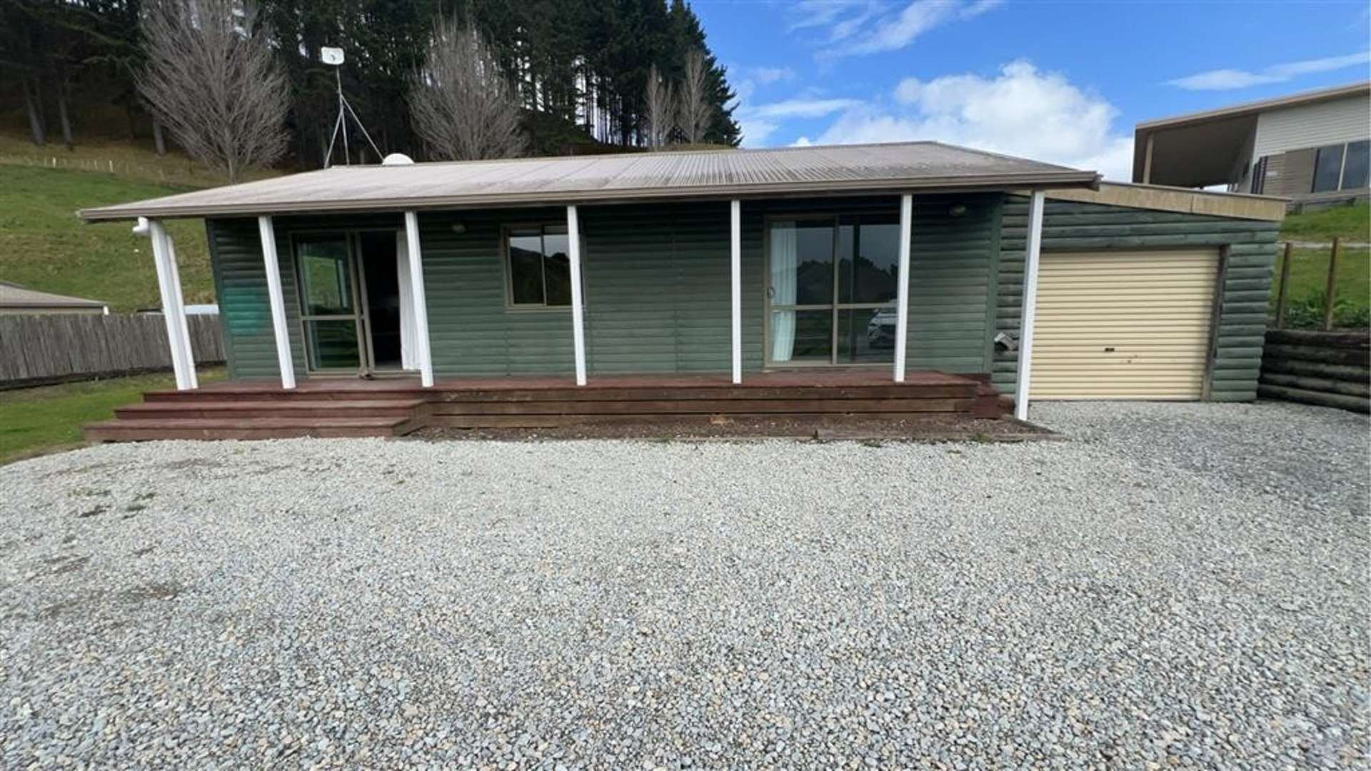  1745 Tiniroto Road Patutahi_0