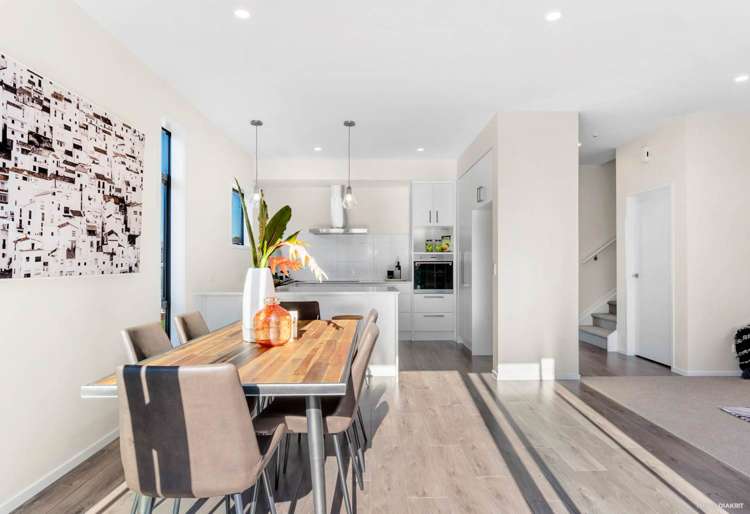 198 Seventh View Avenue Beachlands_8