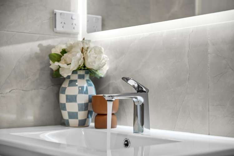 5/1088 Beach Road Torbay_12