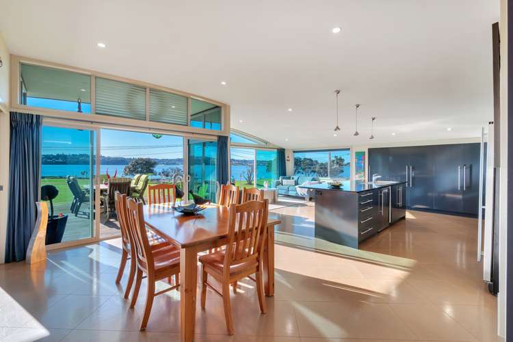 66 Kiwi Esplanade Mangere Bridge_6