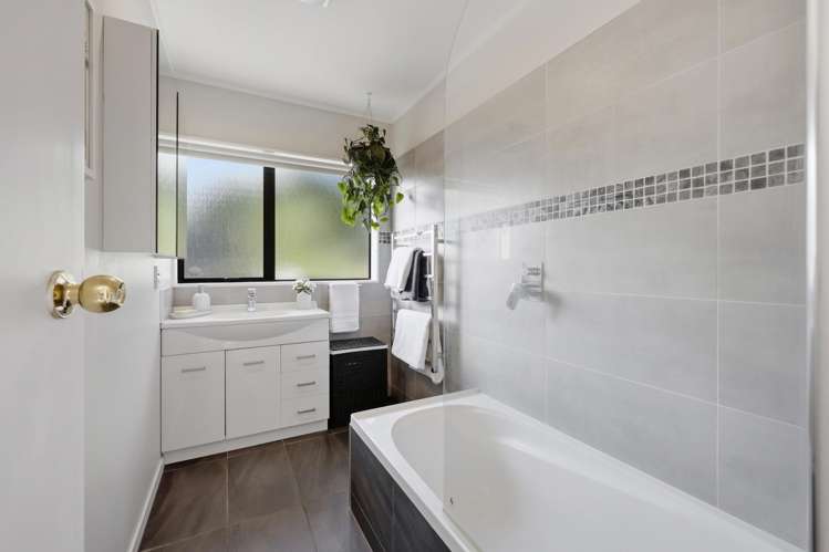 2/102 Sandspit Road Shelly Park_17