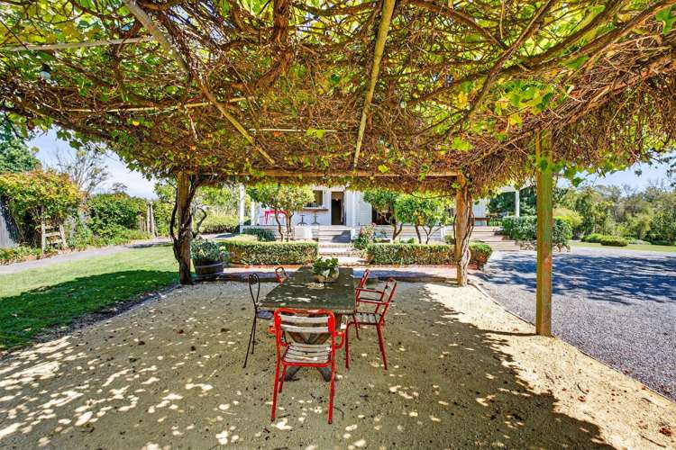 425 Te Mahanga Road Poukawa_16