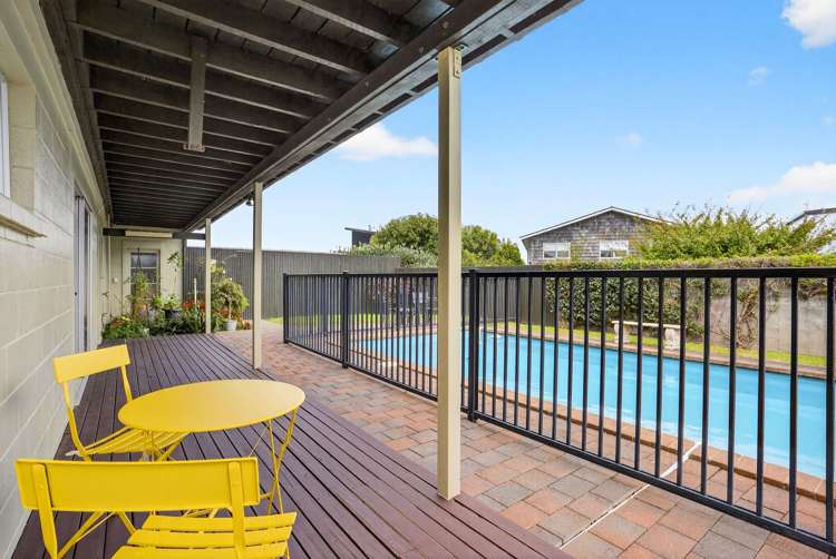 27 Gulf Crest Bucklands Beach_42