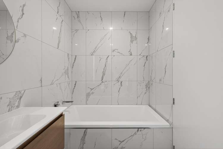 32 Carnaveron Drive Lincoln_17