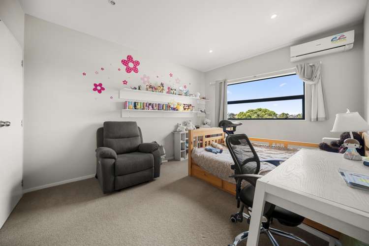 17A Tahu Crescent Sunnynook_11