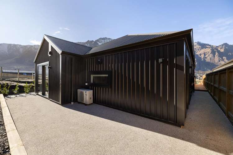 30 Grain Close Jacks Point_23