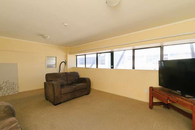 2/69 Dudley Street Lower Hutt_3