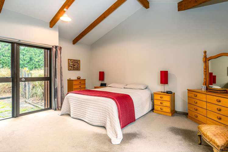 18 River Road Elgin_23