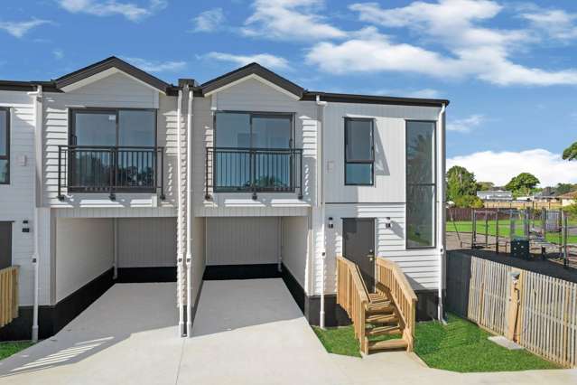 Brand-new townhouse at Lot 4 48 Convair Cresce...