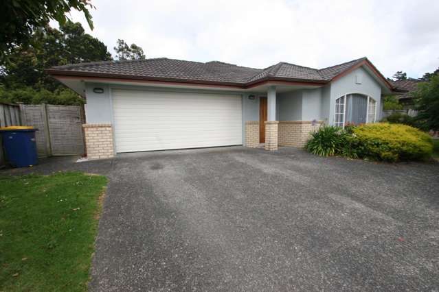 One level 4 Bedrooms, Henderson