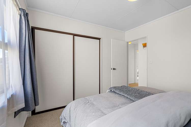2 Brydon Way The Wood_18