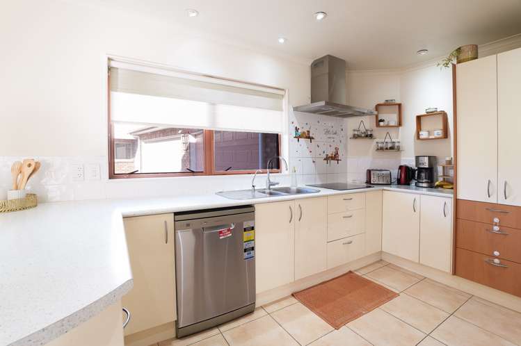 66d Waimumu Road Massey_6