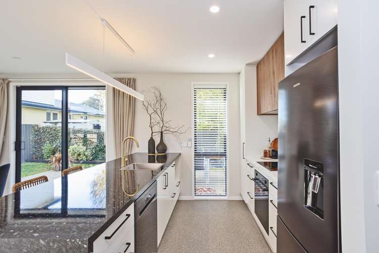 25 Salford Street Windsor_13