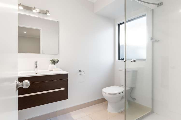 31 Ocean Crest Papamoa_13