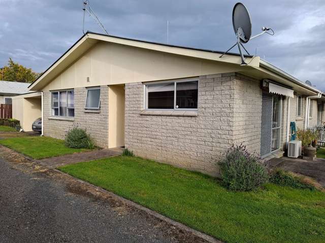 Charming 2BR Unit w/ Garden & Patio!