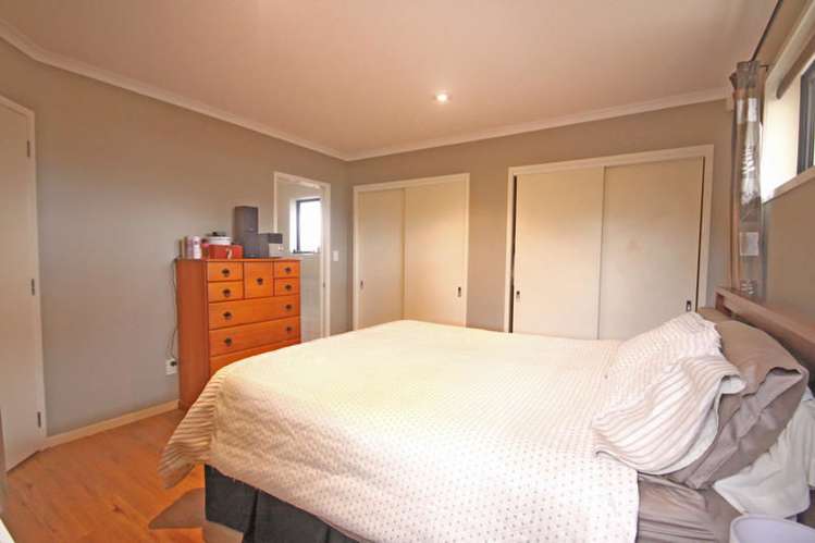 27a George Street Papakura_10