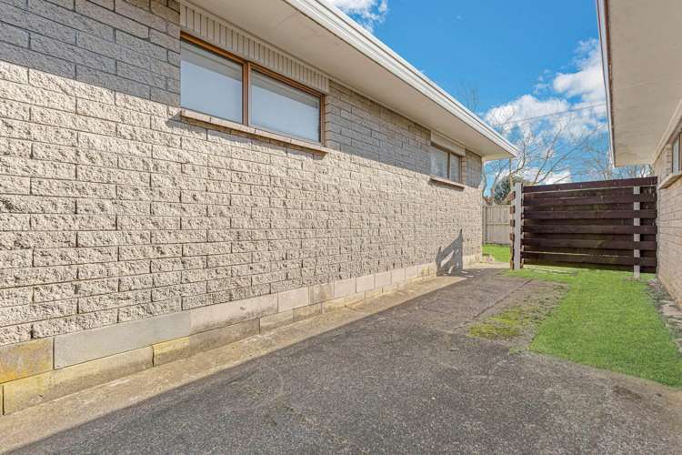 2/47 Overton Road Papatoetoe_11