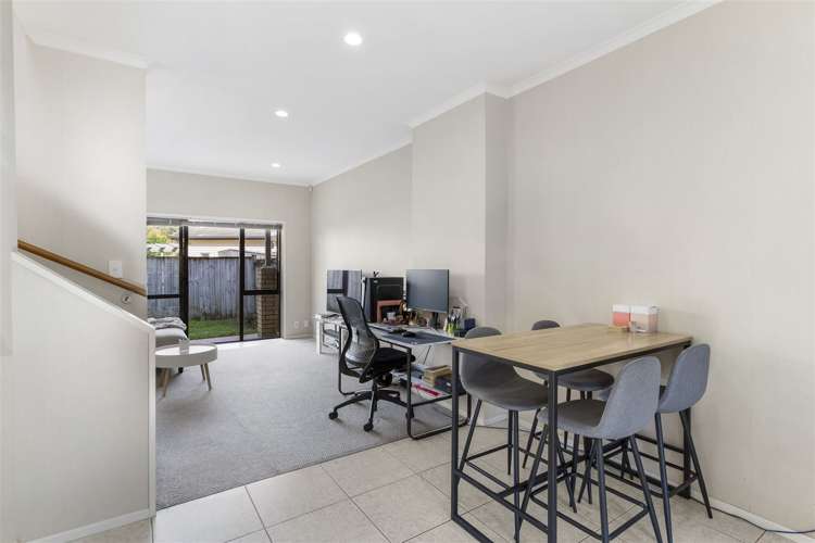 7 Skip Lane East Tamaki_6