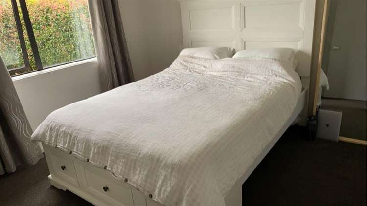 10 Bathurst Crescent 11554_4