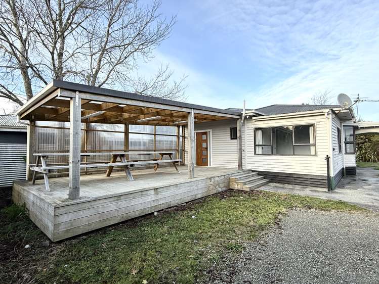 222 Stafford Street Hokitika_10