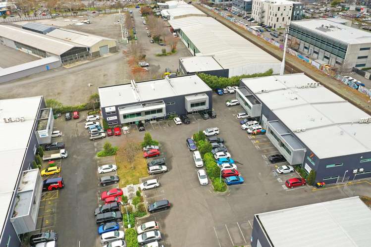 8/2 Barry Hogan Place Riccarton_18