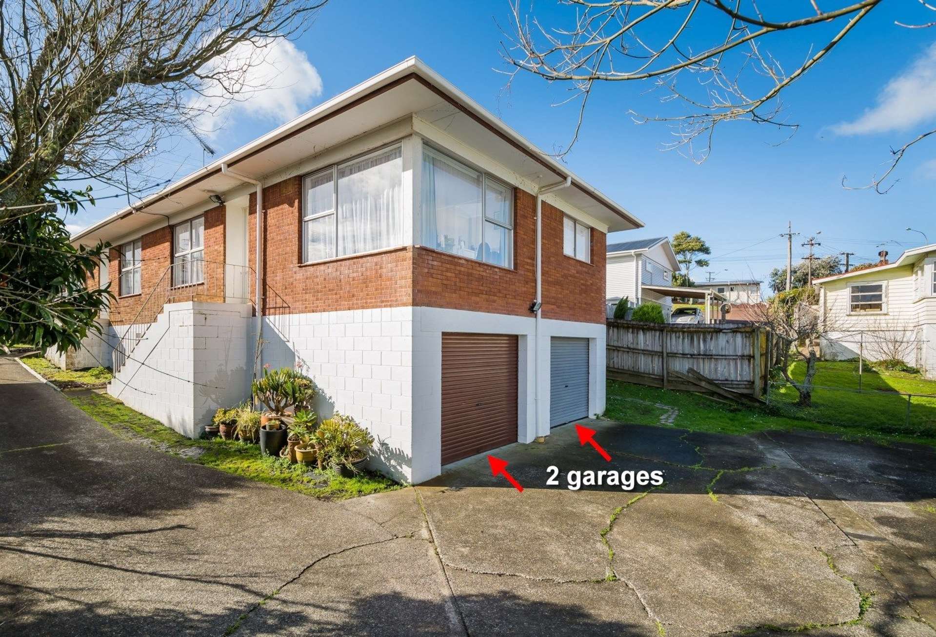 2/2 Lambrown Drive Totara Vale_0