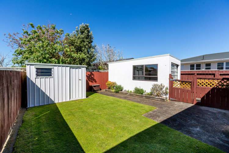 13 Barrett Road Whalers Gate_10