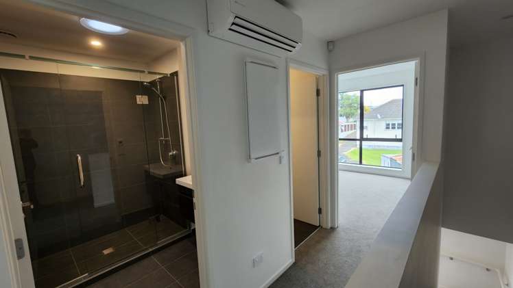 7b Reg Pearce Way Glen Innes_8